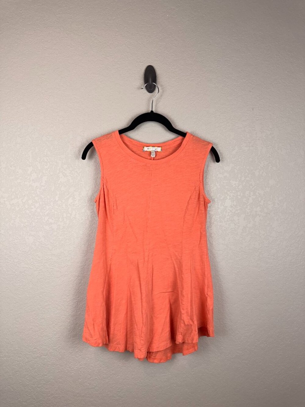 Eri + Ali Women's Coral Slub Knit Sleeveless Peplum Tank Top Small